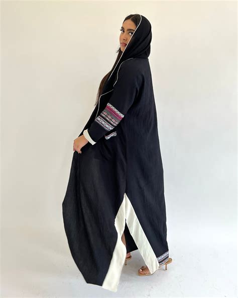 Unique Bahraini Linen Abaya With Pockets Etsy UK Abaya Fashion