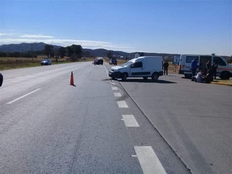 Fuerte Impacto Entre Dos Veh Culos Dos Mujeres Resultaron Heridas