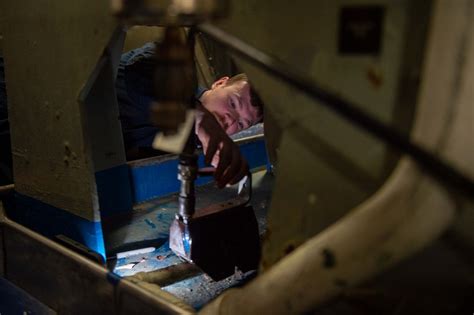 Dvids Images Uss Ronald Reagan Cvn Sailors Perform Repairs And