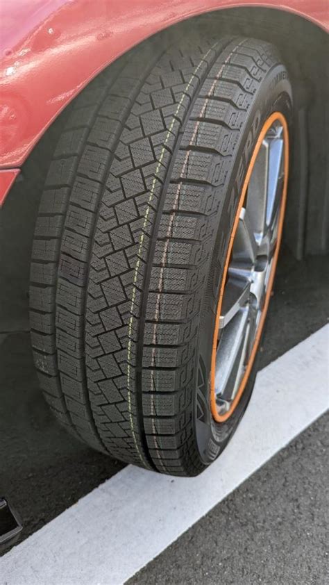 Pirelli Ice Zero Asimmetrico R