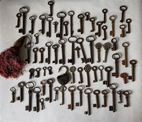 Antique Keys Ijzer Gegoten Gesmeed Eind E Eeuw Catawiki