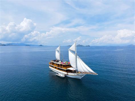 Komodo Open Trip Days Nights By Lamain Luxury Phinisi