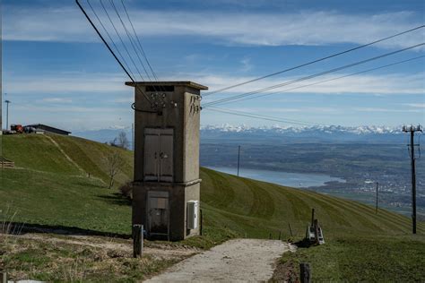 Schneider Electric Contribue La D Carbonation Du R Seau Lectrique De