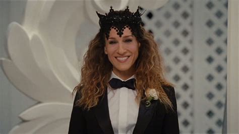 The 36 Most Memorable Carrie Bradshaw Outfits On Sex And The City