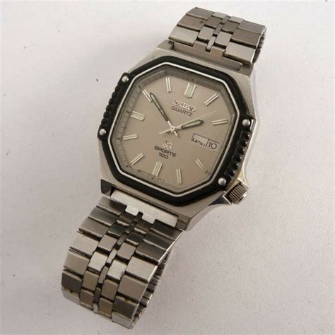 Vintage Seiko Quartz Sq Sports 100 Mens Watch 6923 507a Watchcharts