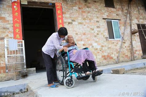 江西七旬兒媳悉心照顧百歲癱瘓婆婆，陌生人都以為她們是母女 每日頭條