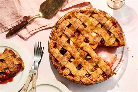 11 Apple Pie Recipes For Every Fall Occasion