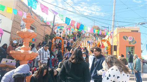 Instalan Altar De Muertos Monumental En Escalinatas De Santa Anita