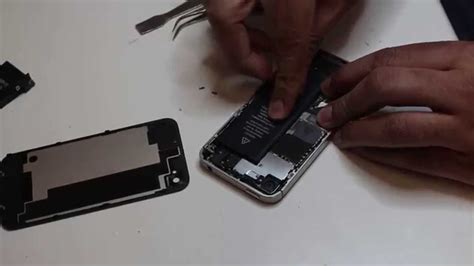 How To Easily Replace An Iphone 44s Battery Youtube