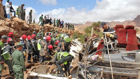 Inondations Au Maroc Au Moins Morts Dans L Accident D Un Bus