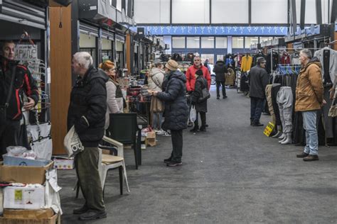 Radno vreme za praznike Kada rade marketi pijace i tržni centri