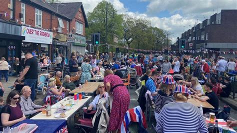 Coronation Street Parties Held Across North West England Bbc News