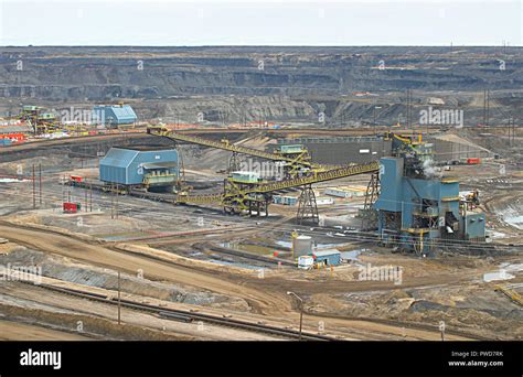 OIL SANDS, Tar Sands, Fort McMurray Alberta, Canada. The world’s largest petroleum resource ...