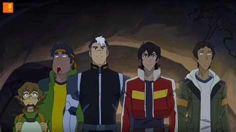 Official “Voltron: Legendary Defender” trailer released – The Action Pixel