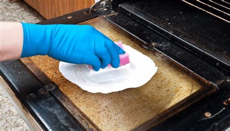 How to Clean Oven With Baking Soda? Step-by-Step!