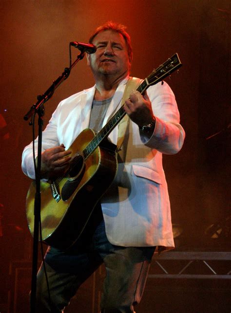 Greg Lake Frase Non Strano Che Quando Appaio Tu Corri Ai Ripari