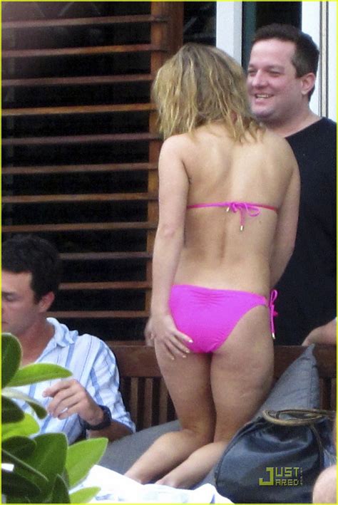 Photo Hayden Panettiere Pink Bikini Babe 02 Photo 2405433 Just