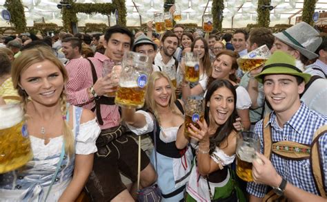 Lederhosen And All That How To Dress For Oktoberfest