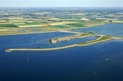 Borgsediep Harbor in Tholen, Zeeland, Netherlands - harbor Reviews ...