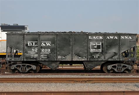 Delaware Lackawanna And Western Railroad Hopper Car 82209 Flickr