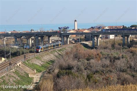 Ferrovie Info Ferrovie Pescara Si Fermano I Treni In Adriatica Per