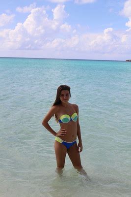 7 Hot Sexy Jennifer Ramirez Bikini Pics