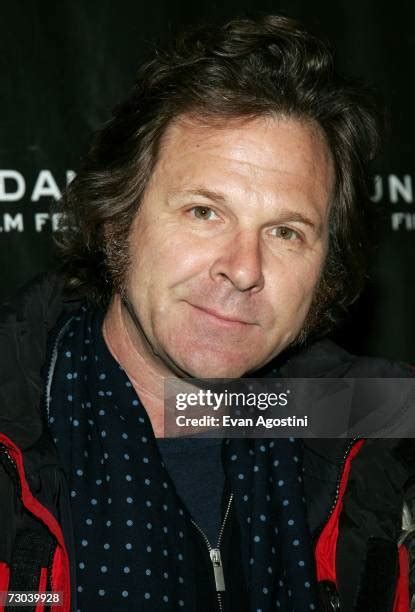 458 Sam Bottoms Stock Photos, High-Res Pictures, and Images - Getty Images