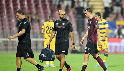 Salernitana Tegola Bohinen Lesione Parziale Del Legamento Collaterale