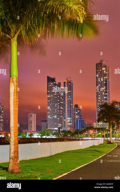 Cinta Costera, Panama City at Night, Republic of Panama, Central ...