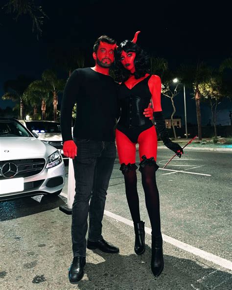 Red Devil Couple S Costume Devil Halloween Costumes Duo Halloween Costumes Hot Halloween Outfits