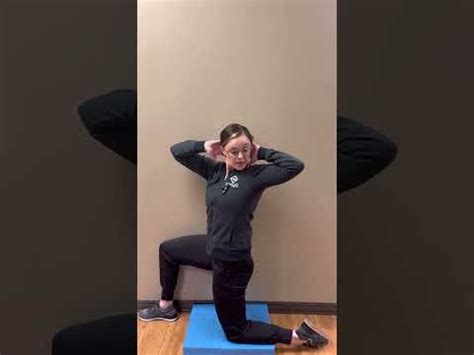 Video Kneeling Thoracic Rotation At The Wall Youtube