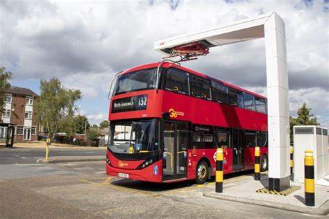 These Futuristic Tram Buses Should Be In London From Summer 2024