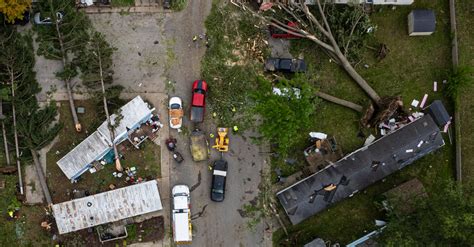 At Least 5 Dead in Michigan After Tornadoes and Severe Storms - The New York Times