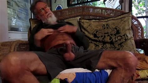 那个 岁的孩子不断回来 Pornhub Gay