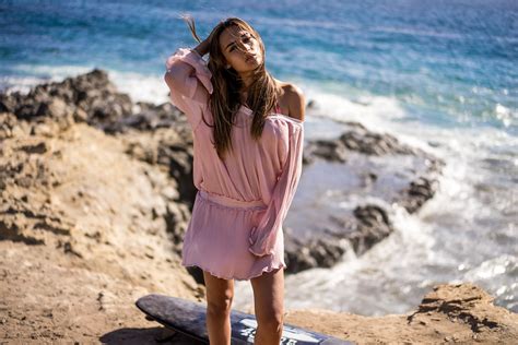 Sony A7R RAW Photos Of Pretty Brunette Bikini Swimsuit Model Goddess In Seaside Bluff Cliff