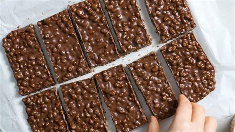 4 Ingredient Chocolate Rice Krispie Bars