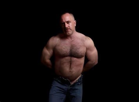 Los Osos Maduro en la Comunidad Queer de Hombres Gay y Bisexuales en México Estar por ahí