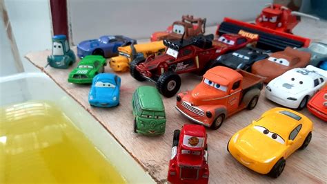 Disney Pixar Cars Felling Into Deep Pool Lightning McQueen Rayo