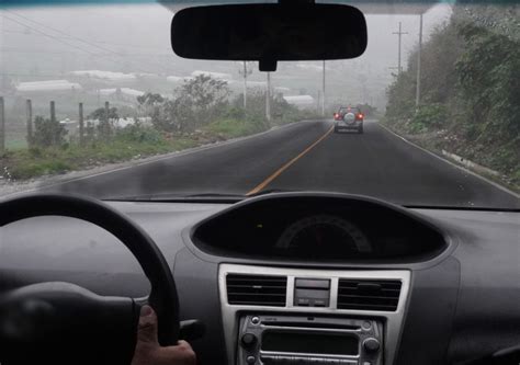 Recomendaciones Para Conducir Bajo La Lluvia Departamento De Tránsito