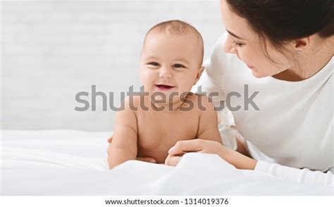 Sweet Baby Lying Naked On Bed Stock Photo 1314019376 Shutterstock