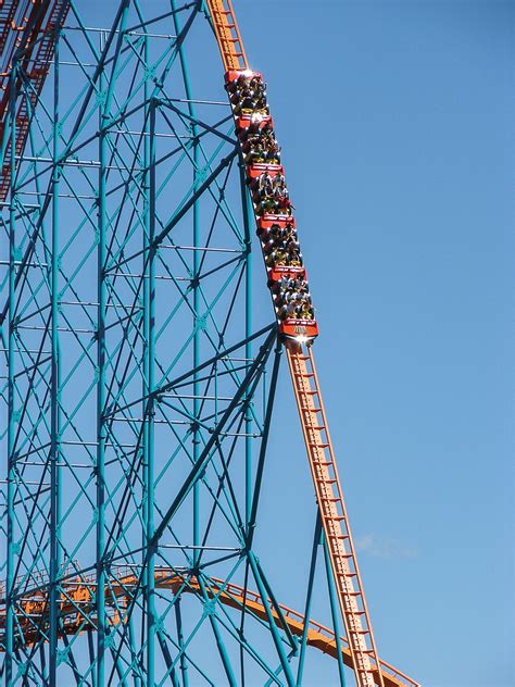 Texas Giant Roller Coaster Death 2024 - Hetty Philippe