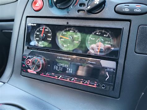 Rx 7の追加メーター何つけてる？・defi・din Gauge・autogaugeに関するカスタム事例｜車のカスタム情報はcartune