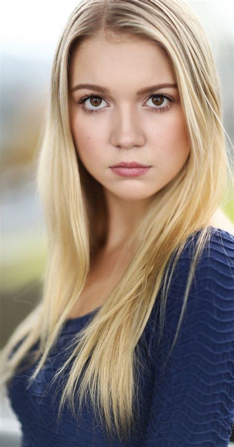 Pictures And Photos Of Abby Ross Inspiration Teenager Beautiful Blonde Photographer Headshots