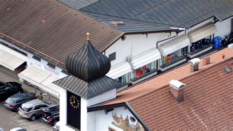 Sport Schlichtner in Rottach Egern ausgeräumt Kleidung im Wert von 100