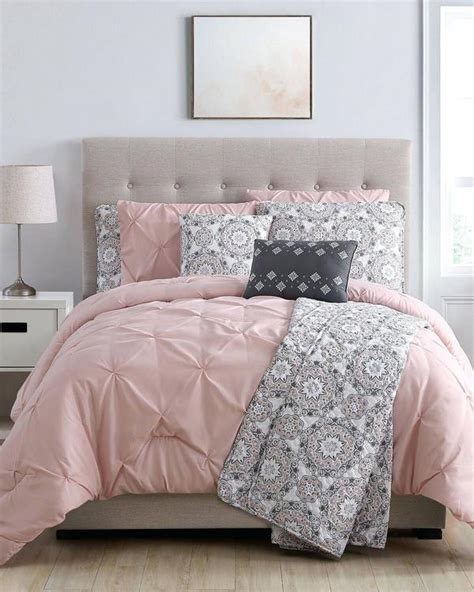 Pink And Gray Bedding Sets For Peaceful Atmosphere In The Bedroom