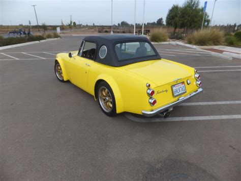 1967 Datsun 1600 Roadster Restomod Classic Datsun Roadster 1967 For Sale