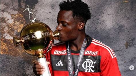 Flamengo Prepara Proposta Para Comprar Shola