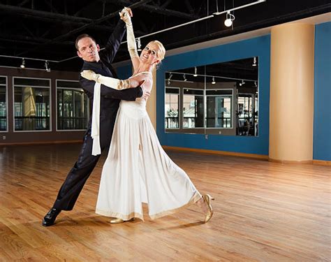 7,200+ Ballroom Dancing Competition Stock Photos, Pictures & Royalty ...