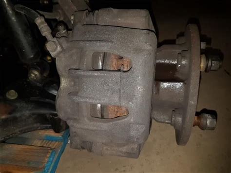 Pinza Freno Eje Delantero Izquierdo Nissan CABSTAR 35 13 Brake Caliper