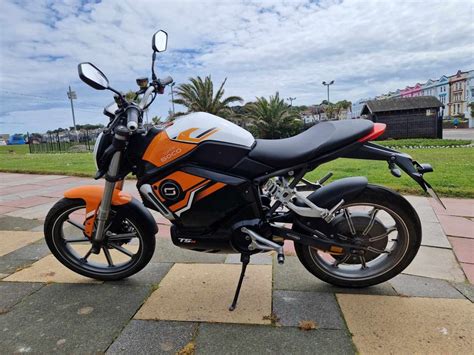 Super Soco Tsx Electric Motorcycle Cc Equivelent Scootass